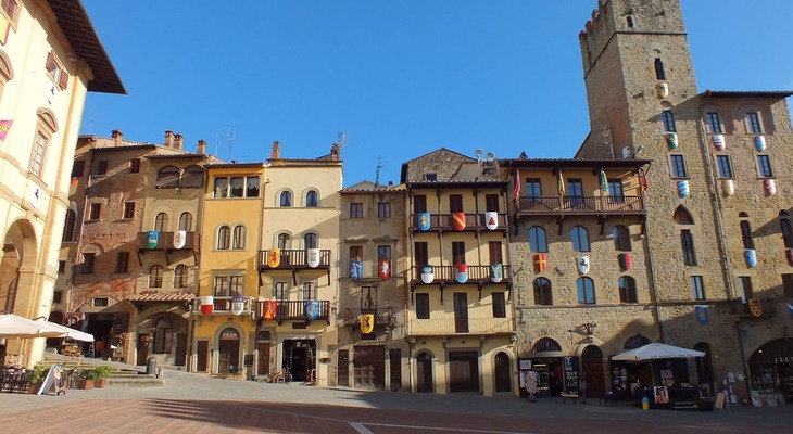 Entdecken Arezzo