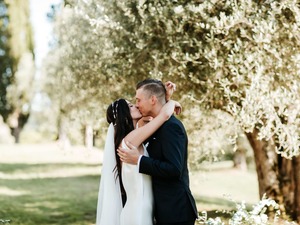 Foto im Olivenhain - Heiraten in Cortona, Toskana