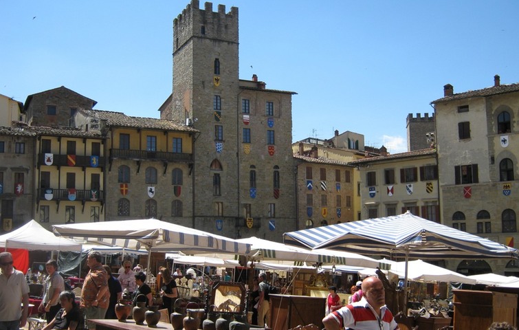 Stadtführung: Arezzo und der monatliche Antiquitätsmarkt 